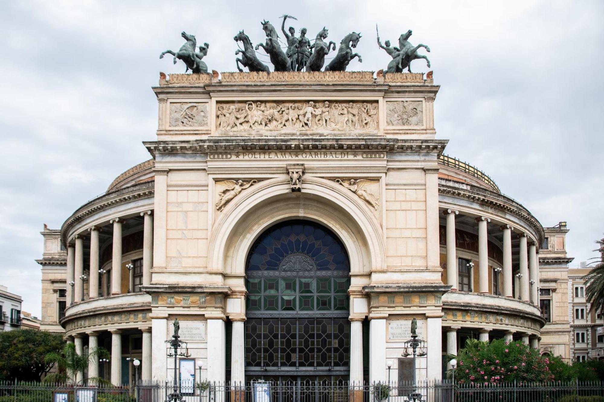 Politeama Crystal Rooms Palermo Exterior foto