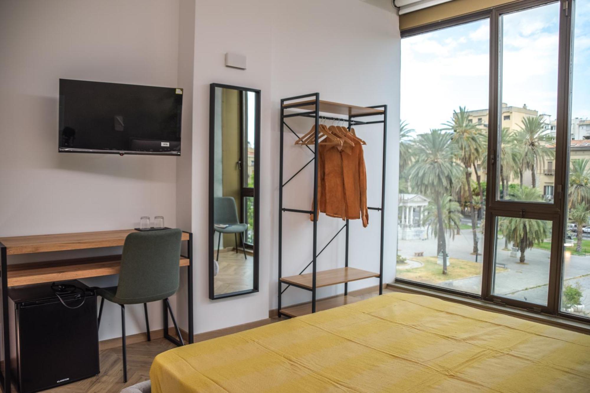 Politeama Crystal Rooms Palermo Exterior foto